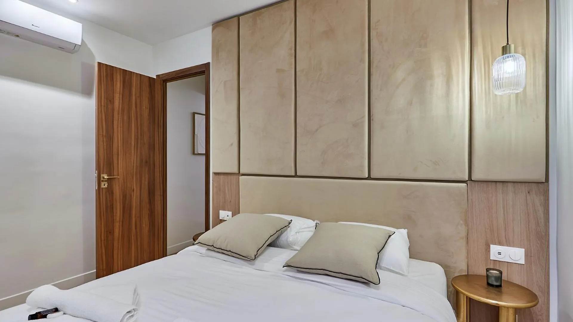 Superb Center Of By Prestige * Paris